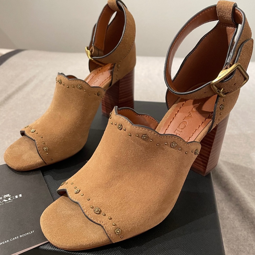 Coach Marnie Suede Sandals size 6